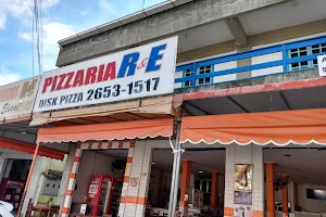 Pizzaria R&e image