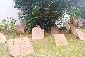 Antiguo Cementerio De San Carlos image