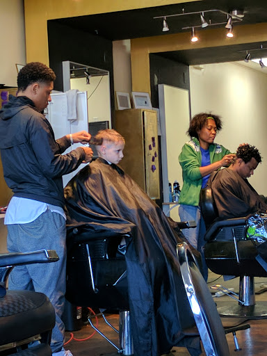 Barber Shop «24k Hair Spa», reviews and photos, 513 E Camelback Rd, Phoenix, AZ 85012, USA