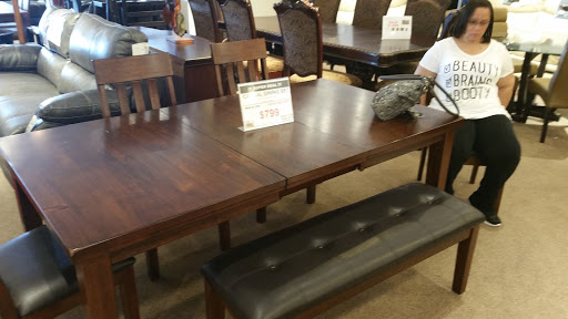 Thrift Store «Value World», reviews and photos, 4639 Northfield Rd, Cleveland, OH 44128, USA