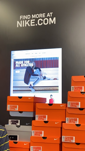 Clothing Store «Nike Factory Store», reviews and photos, 4401 N Interstate Hwy 35 #399, Round Rock, TX 78664, USA