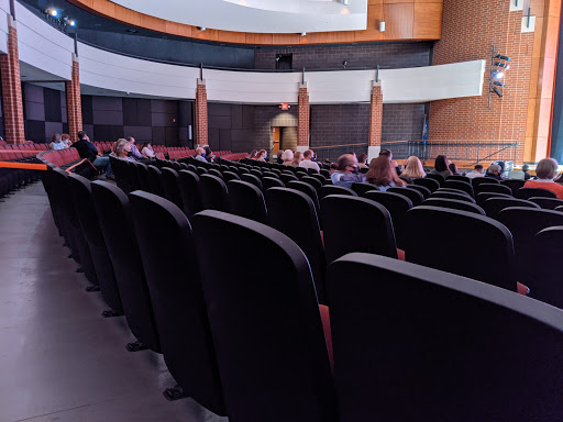 Performing Arts Theater «South Milwaukee Performing Arts Center», reviews and photos, 901 15th Ave, South Milwaukee, WI 53172, USA