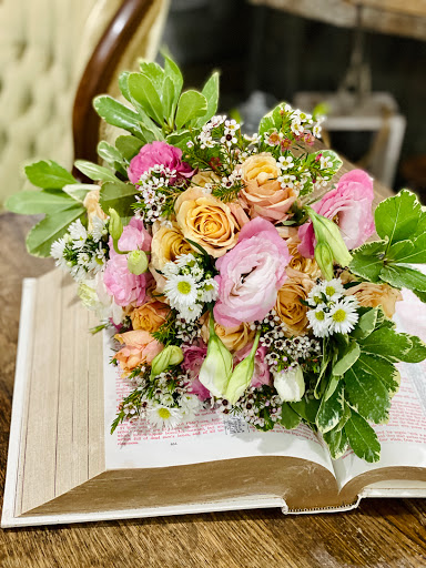 Florist «Muscle Shoals Florist», reviews and photos, 2415 Rosedale St, Muscle Shoals, AL 35661, USA