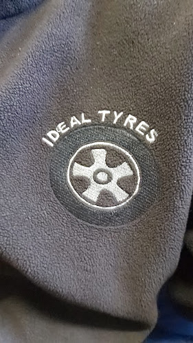 Reviews of Ideal Tyres in Woking - Tire shop