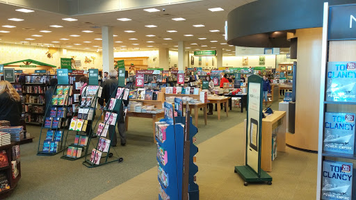 Book Store «Barnes & Noble», reviews and photos, 96 Derby St, Hingham, MA 02043, USA