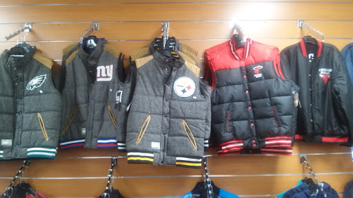 Shopping Mall «Marketplace Mall», reviews and photos, 2101 Peters Creek Pkwy, Winston-Salem, NC 27127, USA