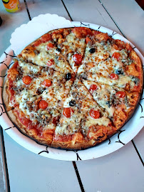 Plats et boissons du Pizzeria Ledenon Pizza - n°12
