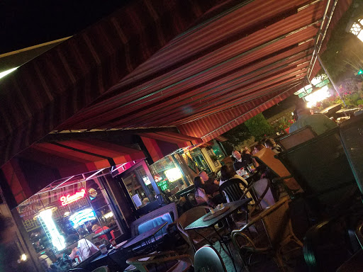 Bar & Grill «J T Maxies», reviews and photos, 240 Wolf Rd, Albany, NY 12205, USA