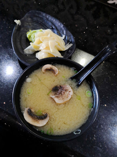 Shopping Mall «Del Mar Shopping Center», reviews and photos, 2707 Via De La Valle, Del Mar, CA 92014, USA