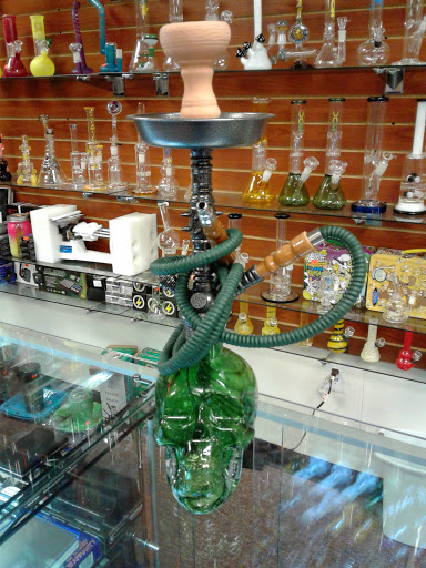 Cigar Shop «Vapor Trails Smoke Shop», reviews and photos, 1050 E Ray Rd #3, Chandler, AZ 85225, USA