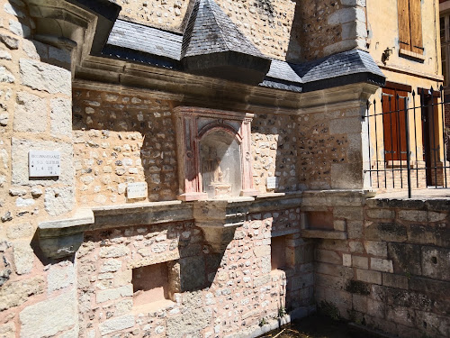 La Fontaine Sainte-Clotilde à Les Andelys