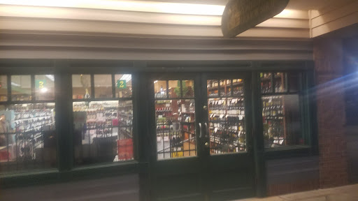 Liquor Store «Kings Contrivance Liquor Shop», reviews and photos, 8630 Guilford Rd B30, Columbia, MD 21046, USA