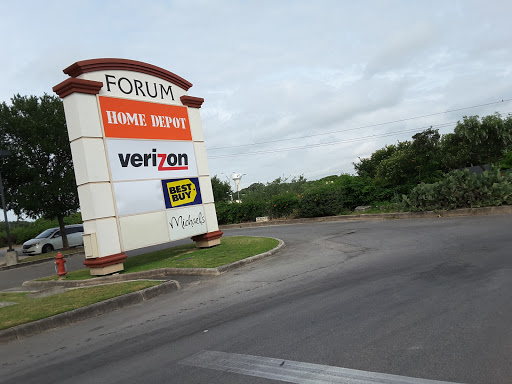 Cell Phone Store «Verizon», reviews and photos, 8363 Agora Pkwy, Selma, TX 78154, USA