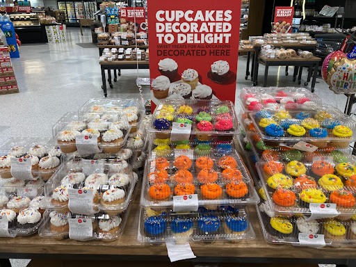 Grocery Store «Schnucks», reviews and photos, 109 N Mattis Ave, Champaign, IL 61821, USA