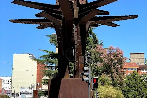 Centro de Salud Gamonal Antigua image