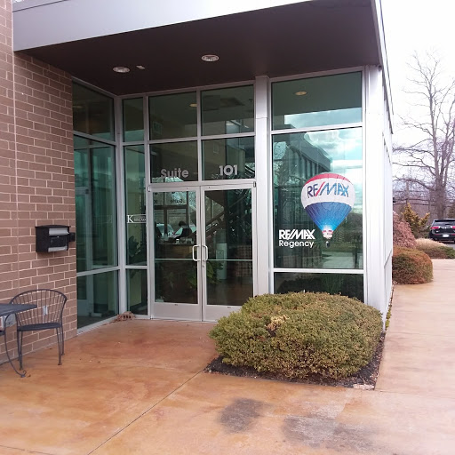 Real Estate Agency «Chris Colgan - Re/Max Regency», reviews and photos, 403 Holiday Ct, Warrenton, VA 20186, USA