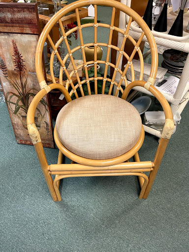 Thrift Store «Tambourine Resale Shop», reviews and photos, 1619 10th Ave, Vero Beach, FL 32960, USA