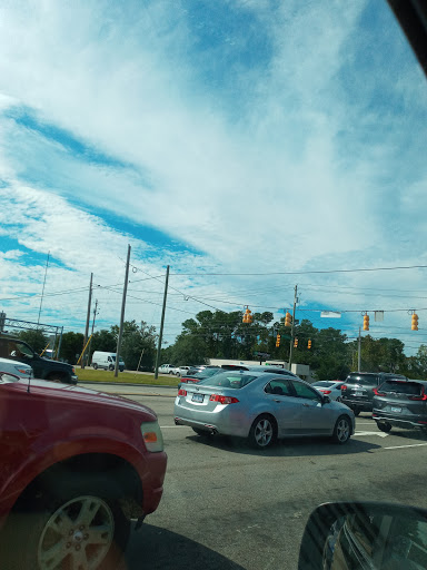 Toyota Dealer «Hendrick Toyota of Wilmington», reviews and photos, 5640 Market St, Wilmington, NC 28405, USA