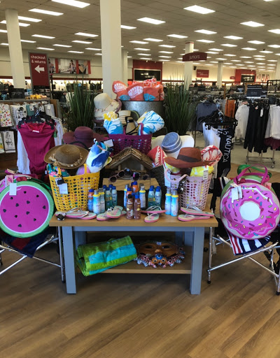 Department Store «T.J. Maxx», reviews and photos, 331 New Jersey 18, East Brunswick, NJ 08816, USA