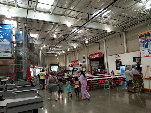 Warehouse store «Costco Wholesale», reviews and photos, 2838 Wake Forest Rd, Raleigh, NC 27609, USA