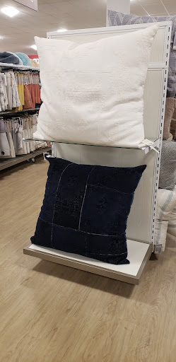 Department Store «T.J. Maxx & HomeGoods», reviews and photos, 7 Neponset St, Worcester, MA 01606, USA