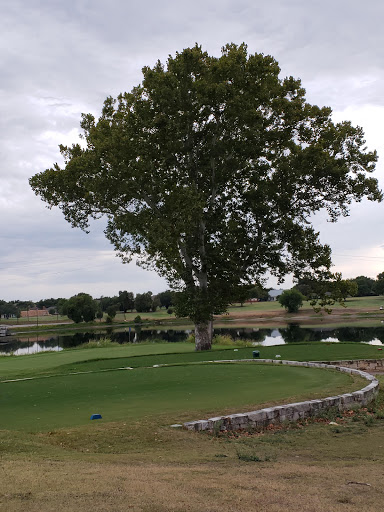 Country Club «Waxahachie Country Club», reviews and photos, 1920 US-287 BUS, Waxahachie, TX 75165, USA
