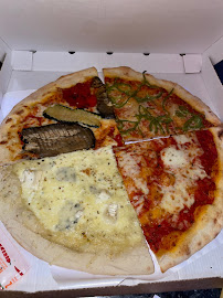 Plats et boissons du Pizzeria Pizza Capri Marseille - n°15