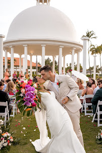 Island Life Events PR - Photo 3 - Car repair in San Juan, Puerto Rico, San Juan