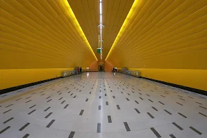 Metro Parque Almagro Línea 3 image