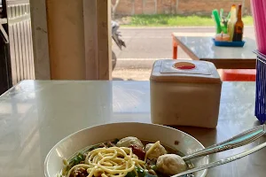 Bakso Laris Solo image