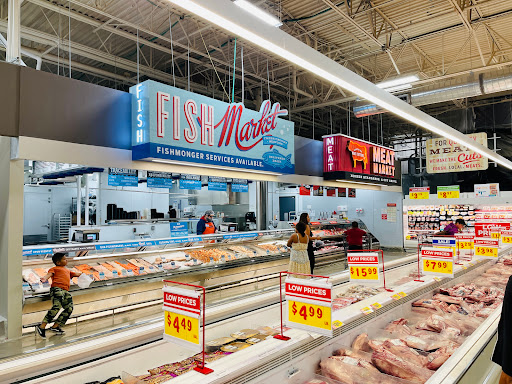 Grocery Store «H-E-B Grocery», reviews and photos, 1301 Wooded Acres Dr, Waco, TX 76710, USA