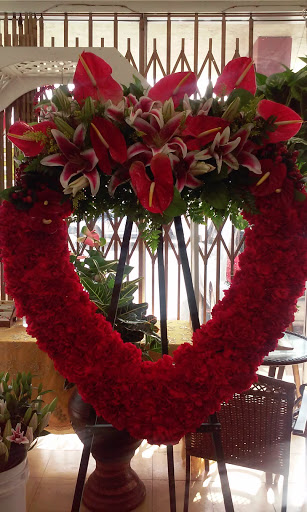 Florist «Island Leis & Bouquets», reviews and photos, 23726 S Main St, Carson, CA 90745, USA