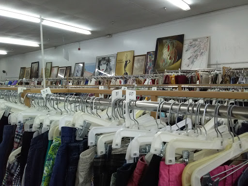 Thrift Store «Community Thrift Store», reviews and photos, 6015 Edgewater Dr, Orlando, FL 32810, USA