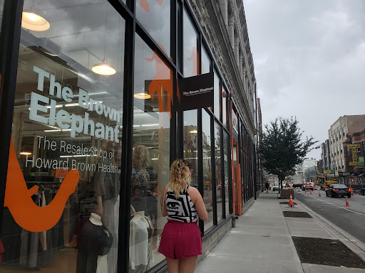 Thrift Store «Brown Elephant Resale Shop», reviews and photos, 217 Harrison St, Oak Park, IL 60304, USA