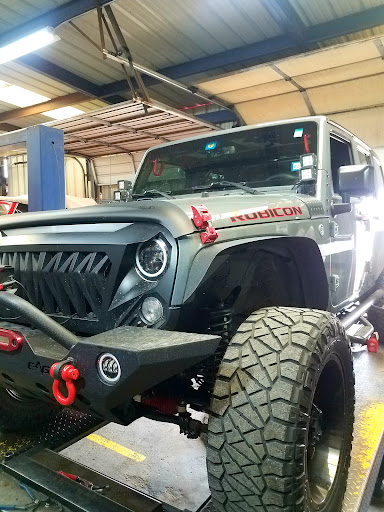 Auto Repair Shop «Lovefield Auto Repair», reviews and photos, 2444 Inwood Rd, Dallas, TX 75235, USA