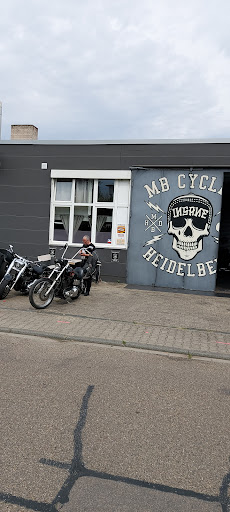 MB CYCLES CHOPPERS&LIFESTYLE