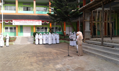 SMK Farmasi / Poltekkes Kesuma Bangsa