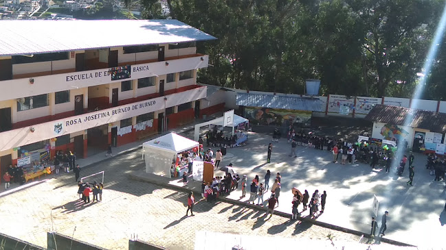 Escuela Rosa Josefina Burneo de Burneo