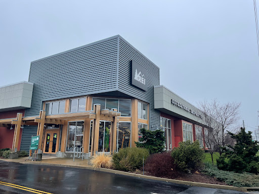 Camping Store «REI», reviews and photos, 189 Connecticut Ave, Norwalk, CT 06854, USA
