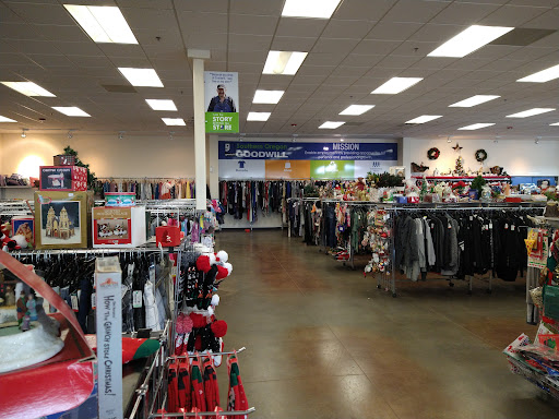 Non-Profit Organization «Southern Oregon Goodwill Retail Store», reviews and photos