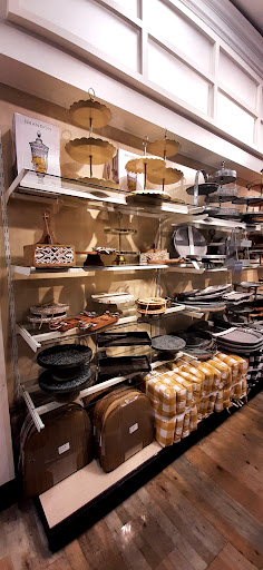 Department Store «HomeGoods», reviews and photos, 5530 Reseda Blvd, Tarzana, CA 91356, USA