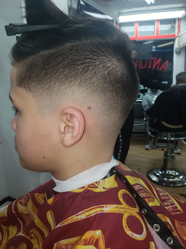 Barber Shop «Antonio Barber Shop», reviews and photos, 384 Bridge St, Lowell, MA 01850, USA