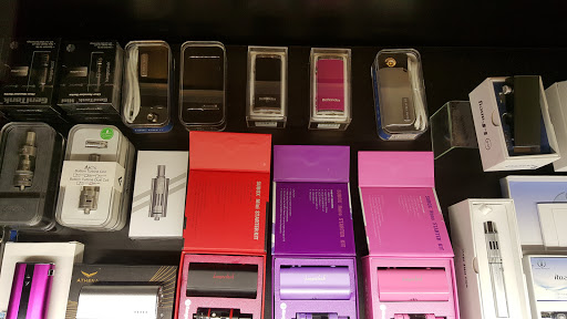 Vaporizer Store «Lil Buddha Vapor & Smoke Shop», reviews and photos, 6916 Big Bend Rd, Gibsonton, FL 33534, USA