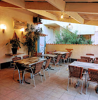 Atmosphère du Restaurant méditerranéen Le Scampi Marseillan Plage - n°4