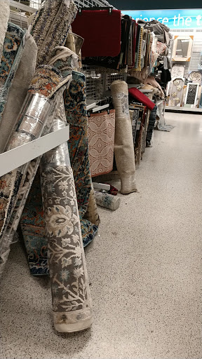 Clothing Store «Ross Dress for Less», reviews and photos, 135 Brandon Town Center Dr, Brandon, FL 33511, USA