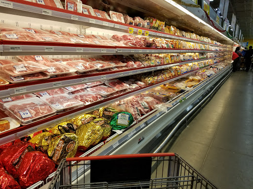 Grocery Store «H-E-B Grocery», reviews and photos, 3590 College St, Beaumont, TX 77701, USA