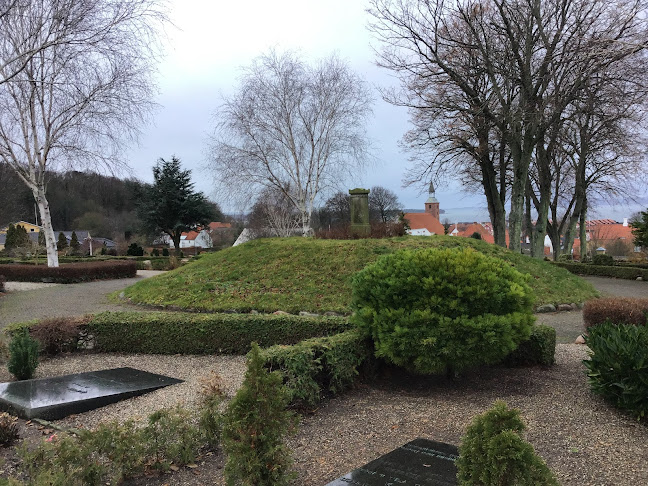 Anmeldelser af Ebeltoft Kirkegård i Ebeltoft - Andet