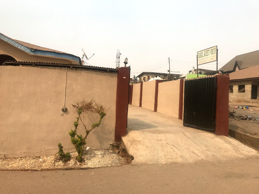 Isakol Guest House, 40 Ifepade Street, Oshile, Oshinle Quarters, Nigeria, Hotel, state Ondo
