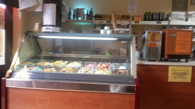 Füsti Cukrászda - Fagylaltozó