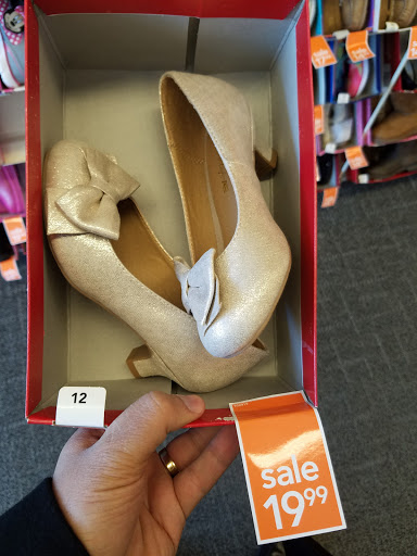 Shoe Store «Payless ShoeSource», reviews and photos, 5038 Buford Hwy NE, Chamblee, GA 30341, USA